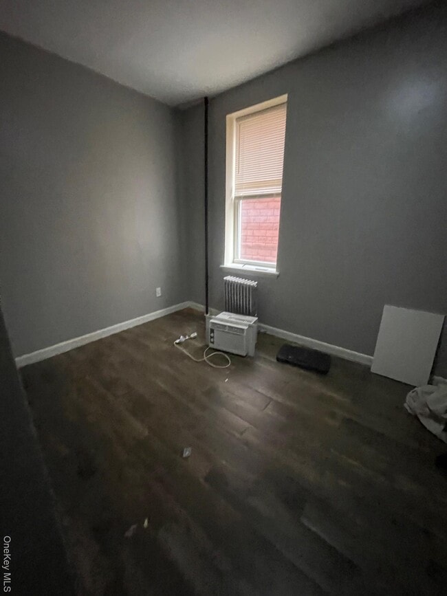 Photo - 125 Yonkers Ave Unit 3 W