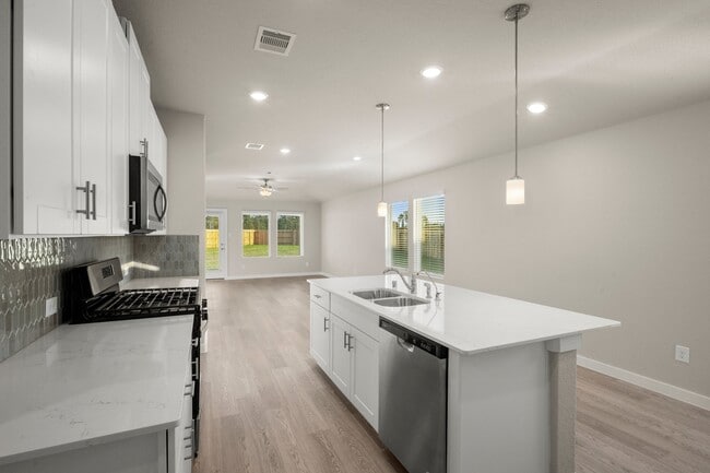 Photo - 16529 Breezy Knl Ct