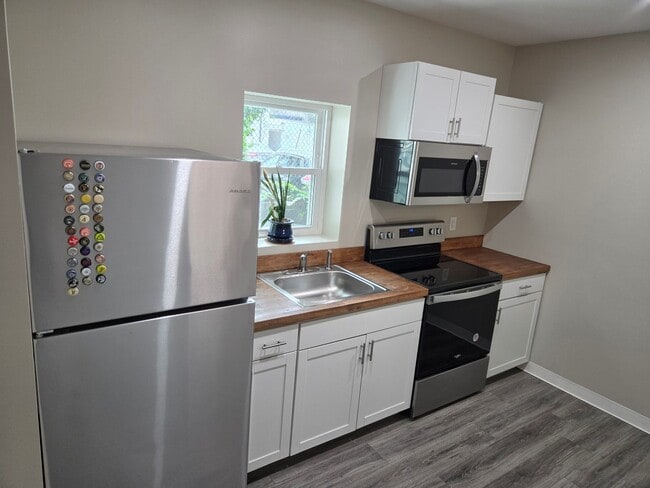 Photo - 2 Bedroom 1 Bath Townhouse