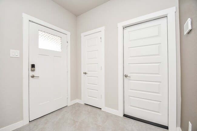 Photo - 3831 Sparkman Ln