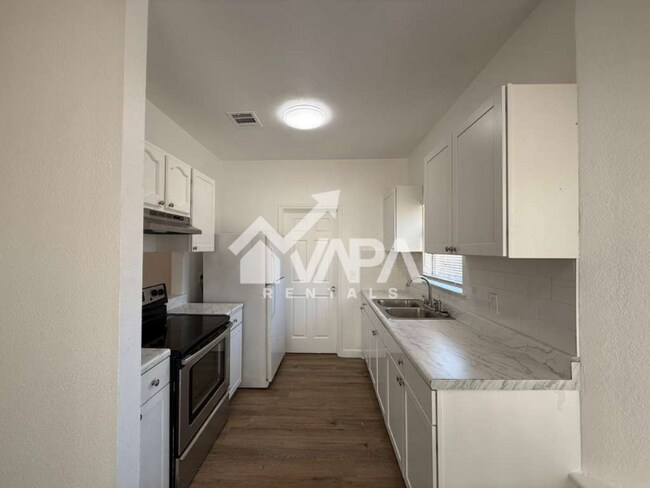 Photo - 747 Cypressfield Dr