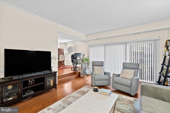 Photo - 5121 Maris Ave Unit 100