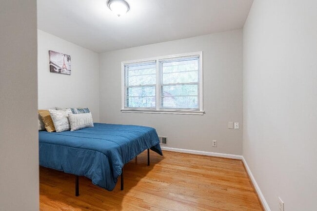 Photo - THE KNOLLVIEW | Spacious updated home just a 5-minute walk to bus 186, offering convenient and co...