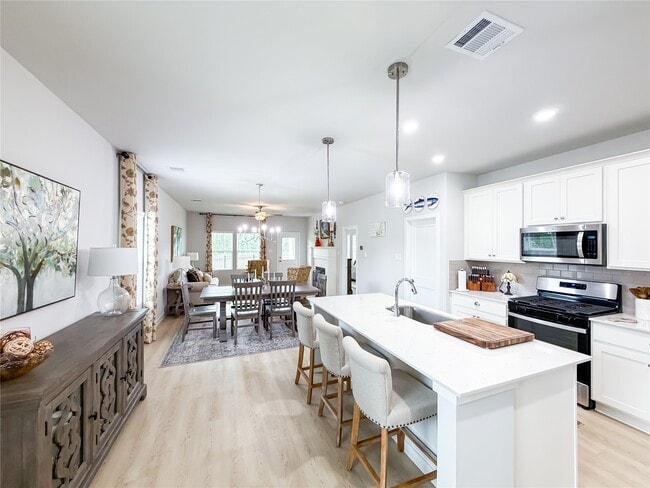 Photo - 130 Alset Dr