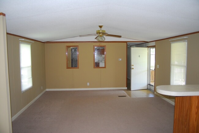 Photo - 14054 Mays Rd