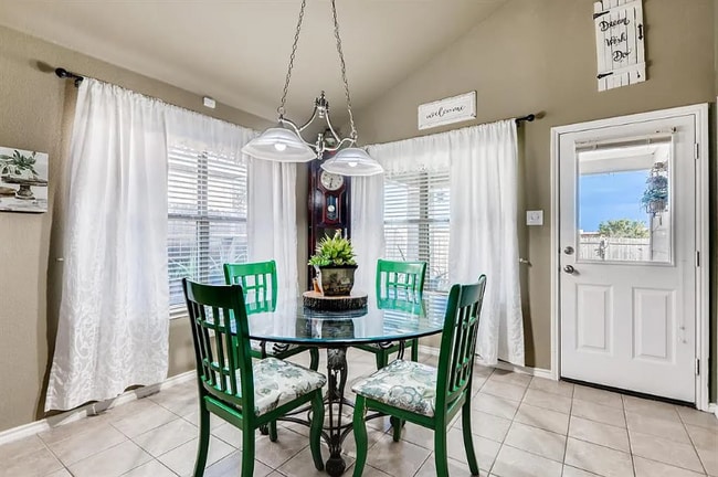 Photo - 3920 Orcas St