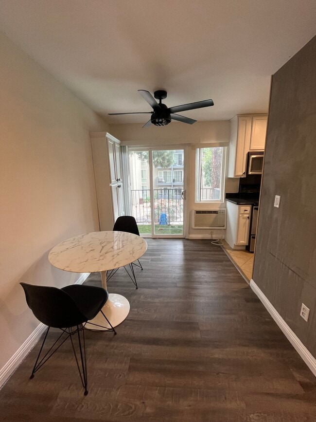 Photo - 4860 Rolando Ct Unidad 55