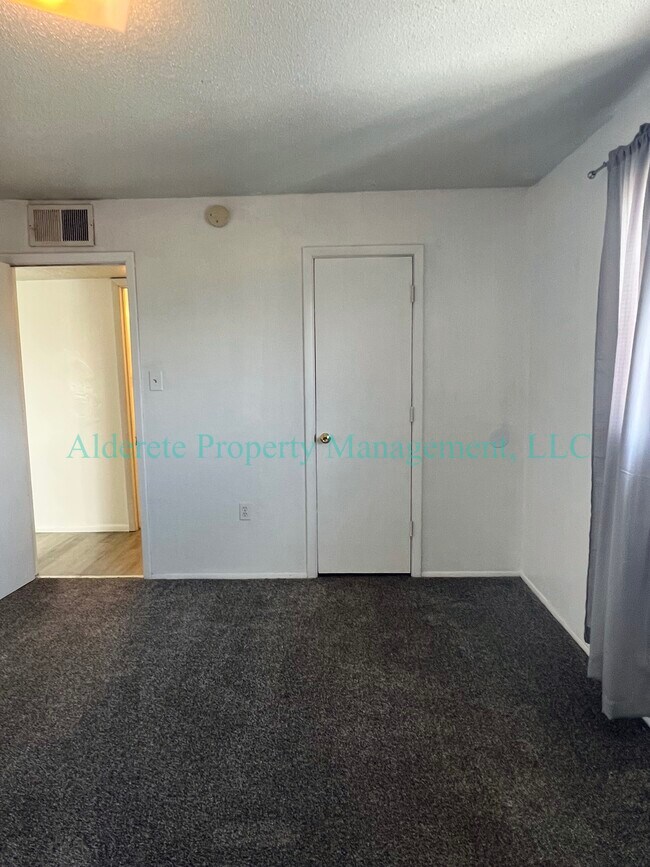 Photo - 401 Tennessee St SE Unidad D