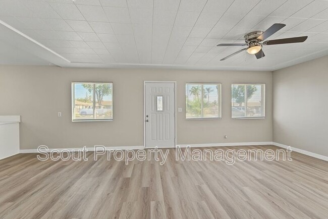 230 W Whittier Ave