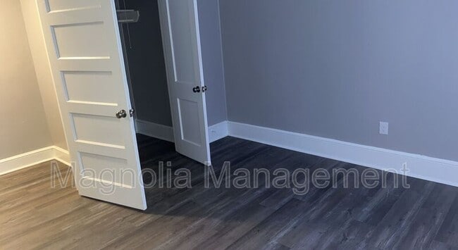 Photo - 1428 Perry Ave