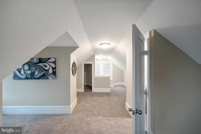 Building Photo - 14 Sewell St