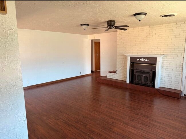Photo - 113 Stull Ct