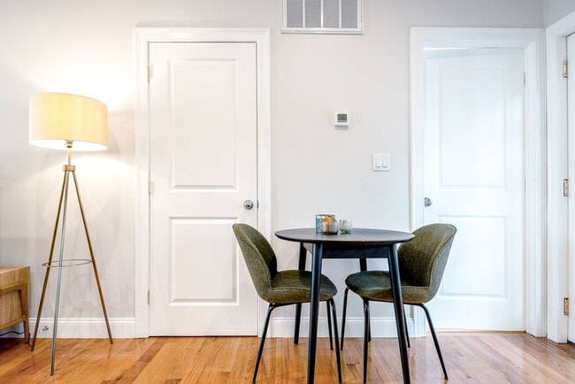 Photo - 309 Sumner St