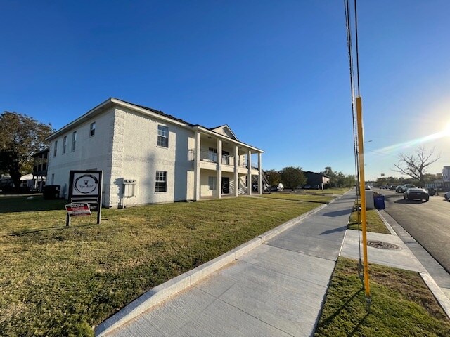 Photo - 1500-1506 James Ave