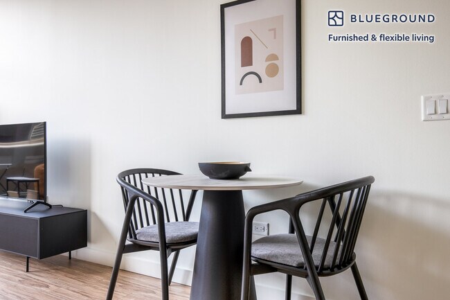 Photo - 165 North Des Plaines Street-SI FL3-ID750 Unidad SI FL3-ID750