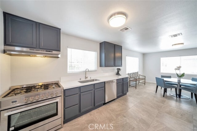 Photo - 17609 Covello St