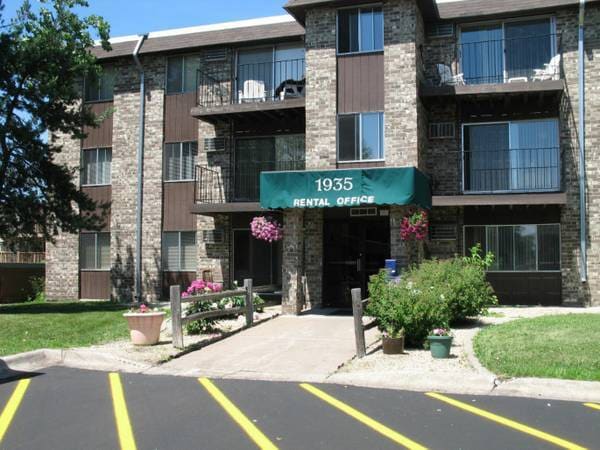 Vailwood Apartments - Vailwood Apartments