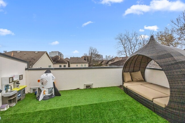 Building Photo - 510 Jackson Hill St