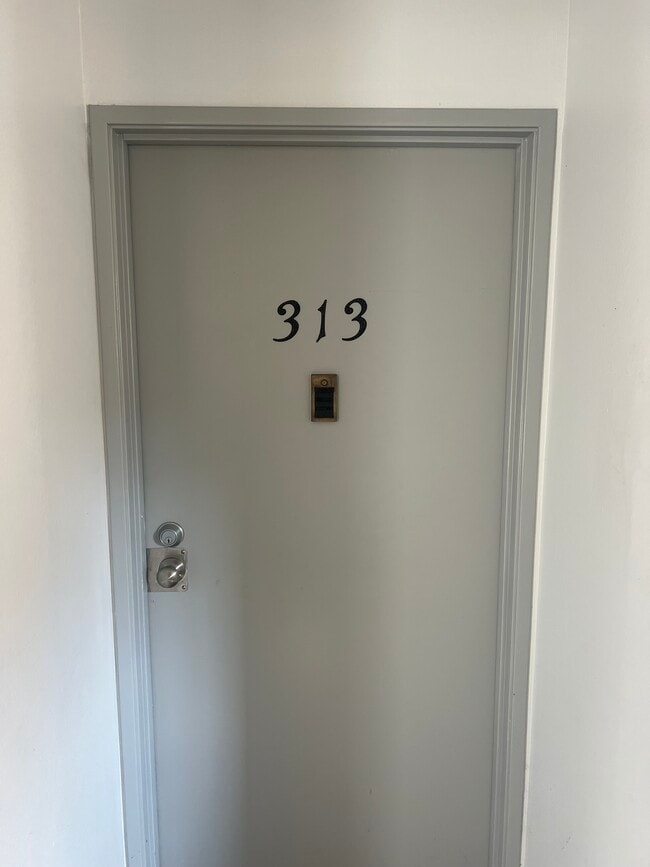 Photo - 501 Palisades Dr Unit 313