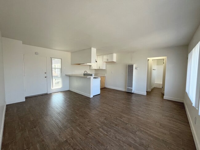 Photo - 13704 Franklin St