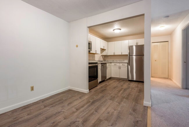 Ledgewood Court Apartments