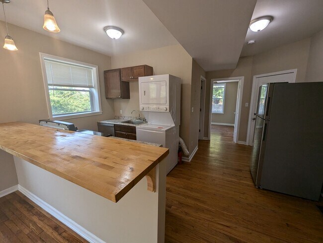 Photo - 3847 Russell Blvd Unit 1W