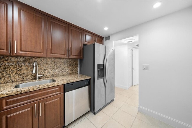 Photo - 401 Golden Isles Dr Unit 406