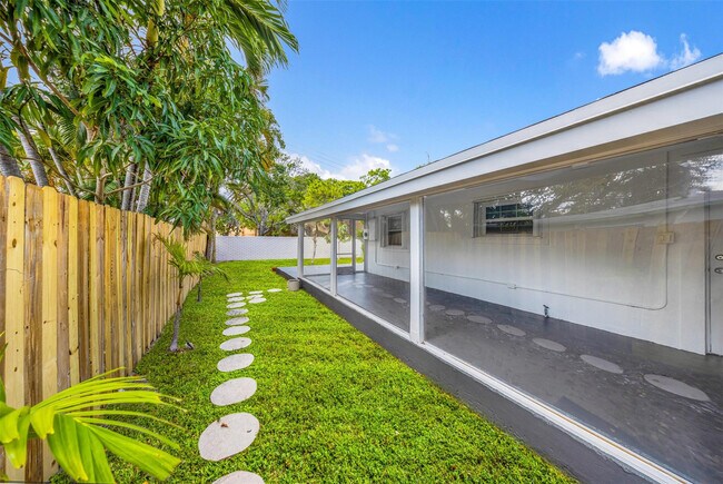 Photo - 5921 NE 1st Ave.