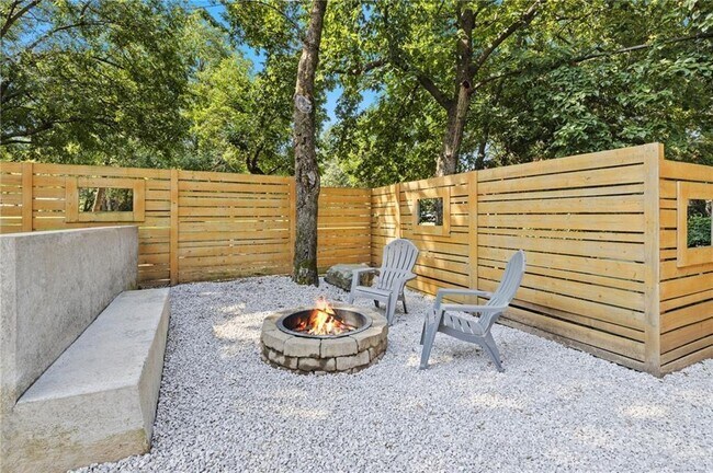 Photo - 2609 N Villa Blvd