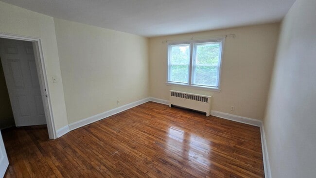 Photo - 6148 Parkway Dr