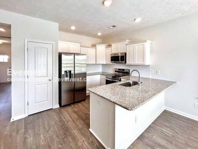 Photo - 328 Raines Ct