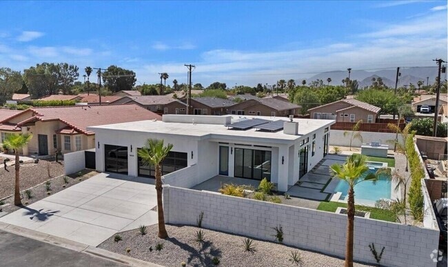 Building Photo - 78525 Orcabessa Dr Rental