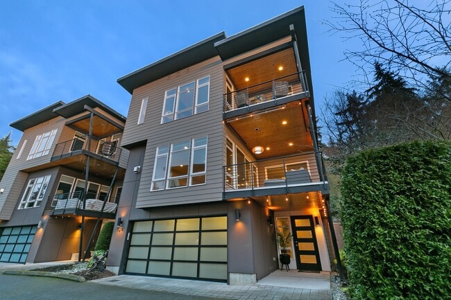 Building Photo - 11214 NE 68th St Rental