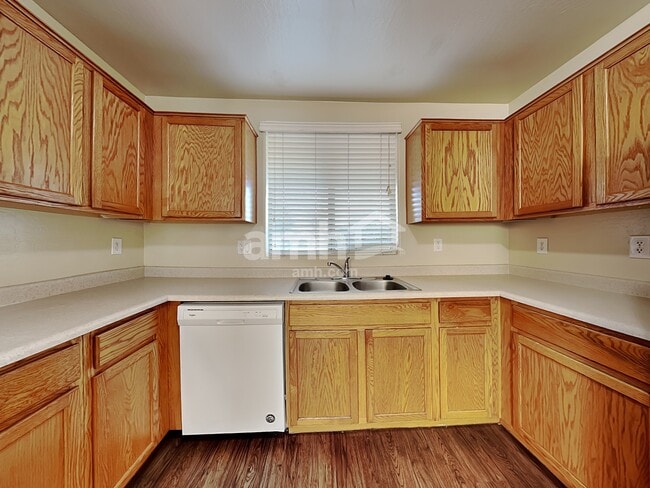 Photo - 3712 W Darrow St