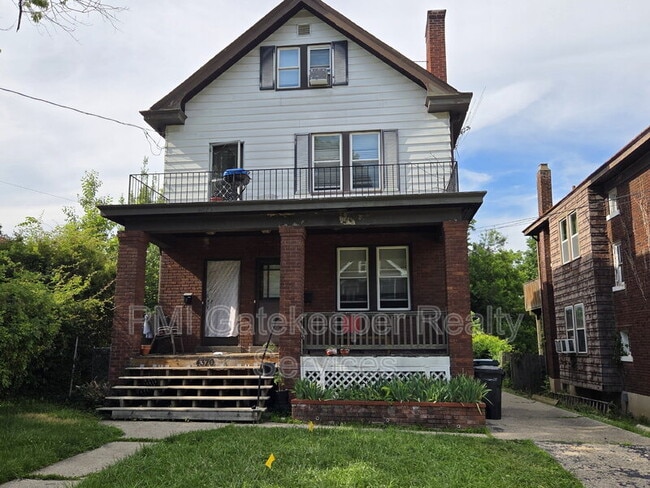 Building Photo - 4370 St Lawrence Ave Unit Apt 1