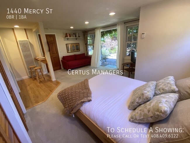 Photo - 1440 Mercy St