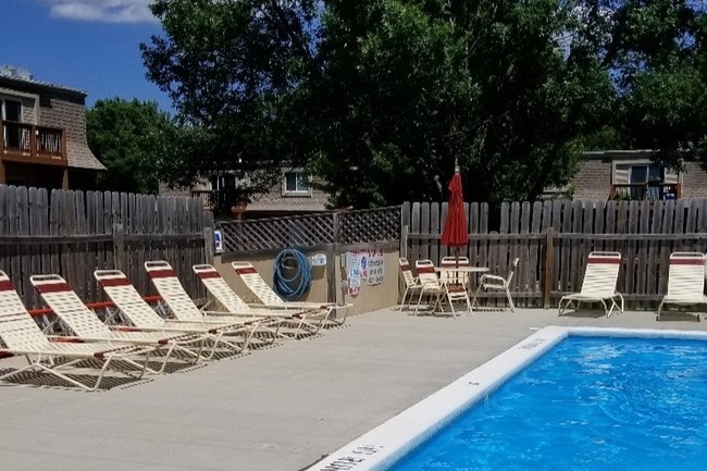 Sparking Pool!