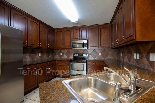 Photo - 130 Lee Road 2170