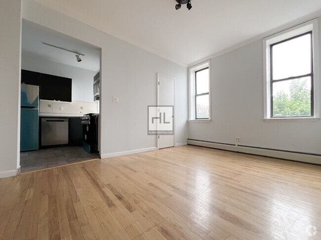 Building Photo - 36 AVENUE Rental
