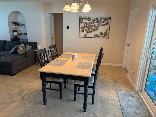 Photo - 302 SE Lancaster Ave