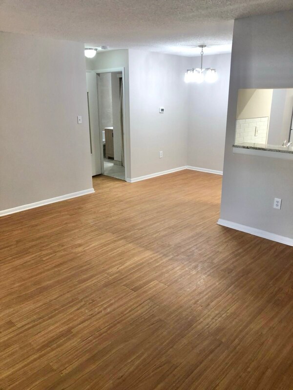 Photo - 2210 Ravens Crest Dr