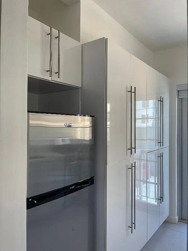 Photo - 916 W 42 St Unidad 105