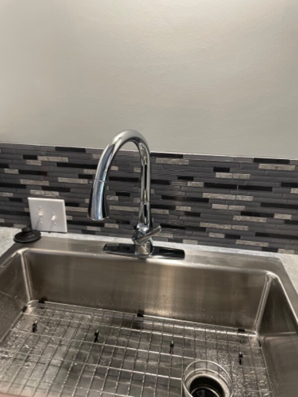 Photo - 104 S 5th St