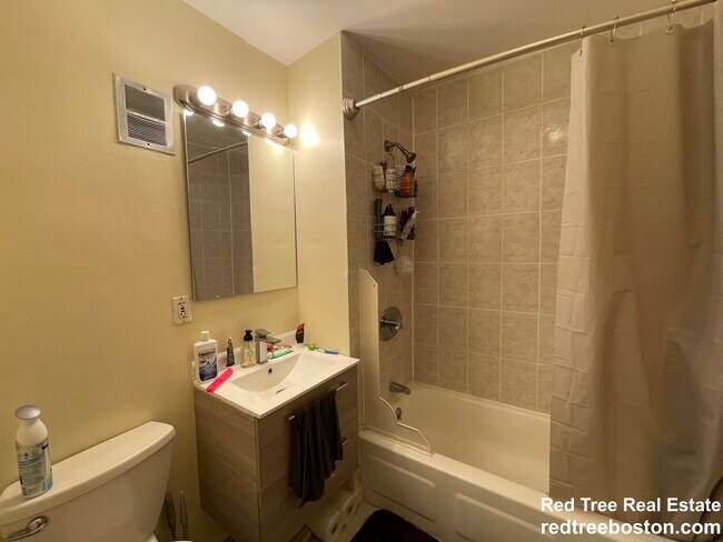 Photo - 86 Hammond St Unit 4