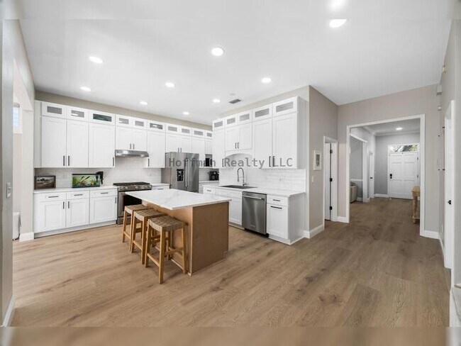 Photo - South Tampa Pool Home