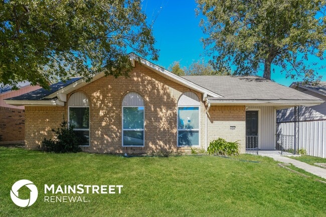 Building Photo - 1905 Christopher Dr