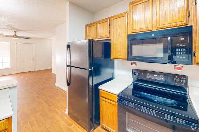 3BR, 2BA
