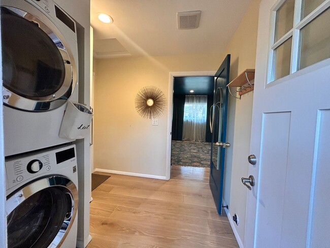 Photo - 12701 SE Salmon Ct Unit D