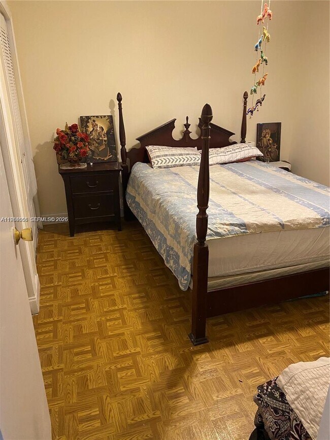 Photo - 1035 Country Club Dr Unit 104