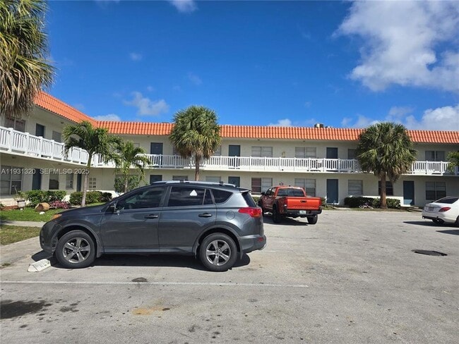 Photo - 401 SW 13th Pl Unit 712